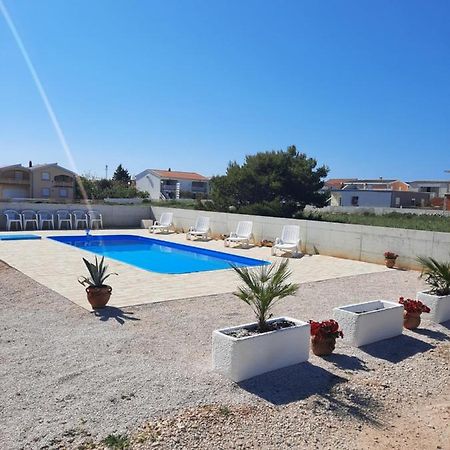 Penzion U Kapitana Apartment Вир Екстериор снимка
