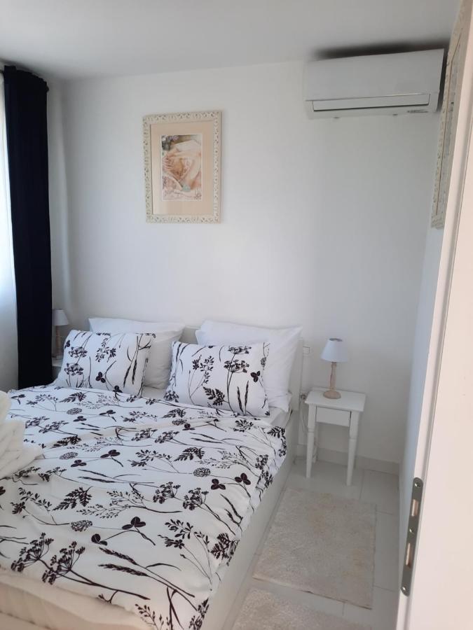Penzion U Kapitana Apartment Вир Екстериор снимка