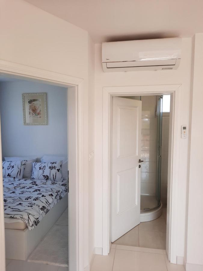 Penzion U Kapitana Apartment Вир Екстериор снимка